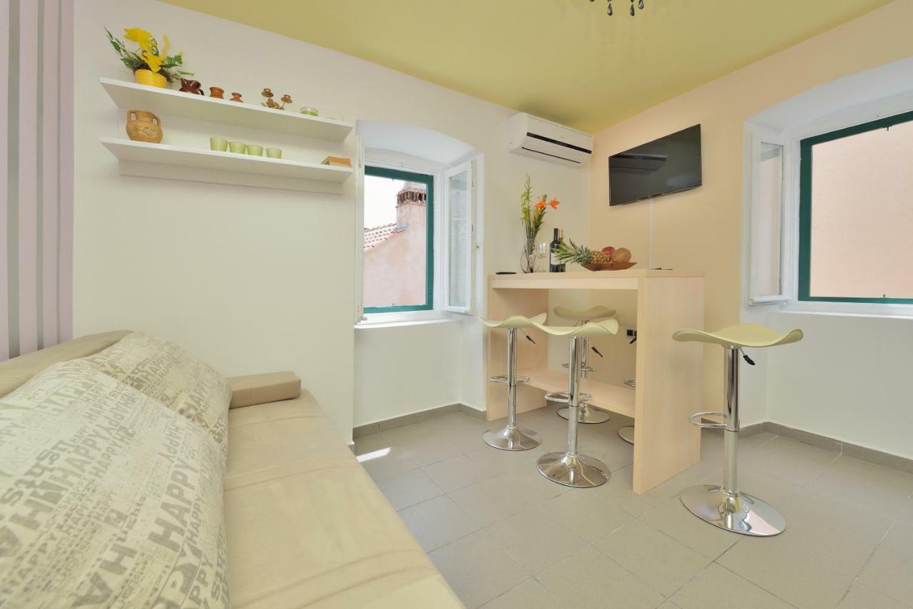Apartments Carpe Diem Novigrad  المظهر الخارجي الصورة